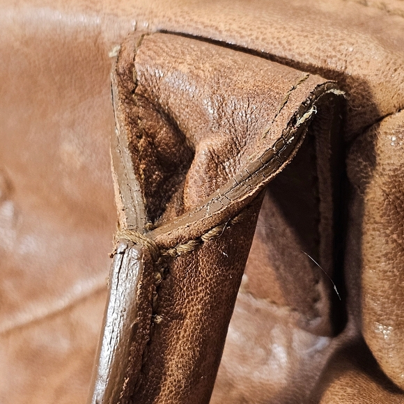 YVES SAINT LAURENT EASY BOSTON BAG - Picture 7 of 16